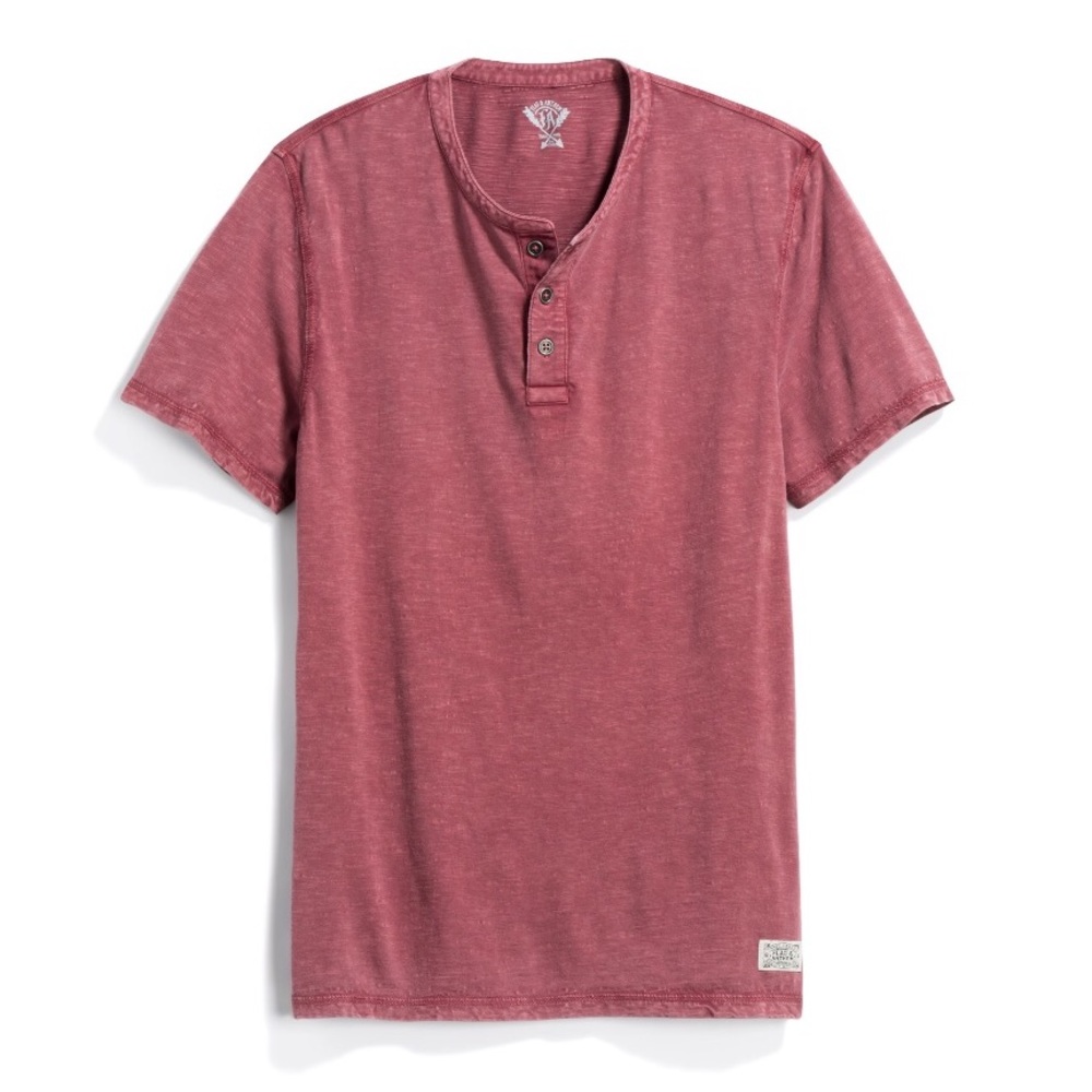 NWOT Flag and Anthem Wheaton Short Sleeve Henley